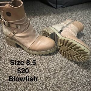 Blowfish Women's Casual Tan Ankle Booties